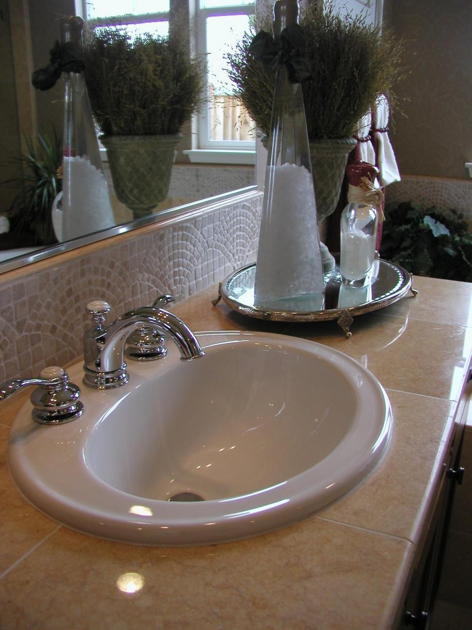 Free Image of Bathroom Design 