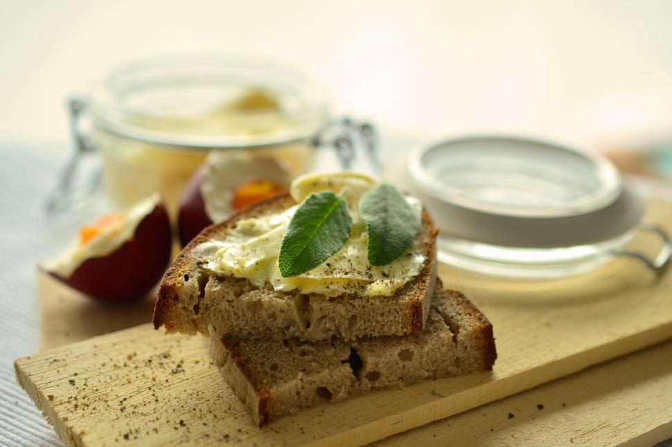 Free Image of A piece of bread with butter on top 