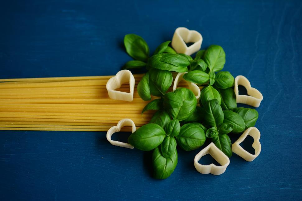 Free Image of Spaghetti Pasta &amp Basil Free Stock Photo 
