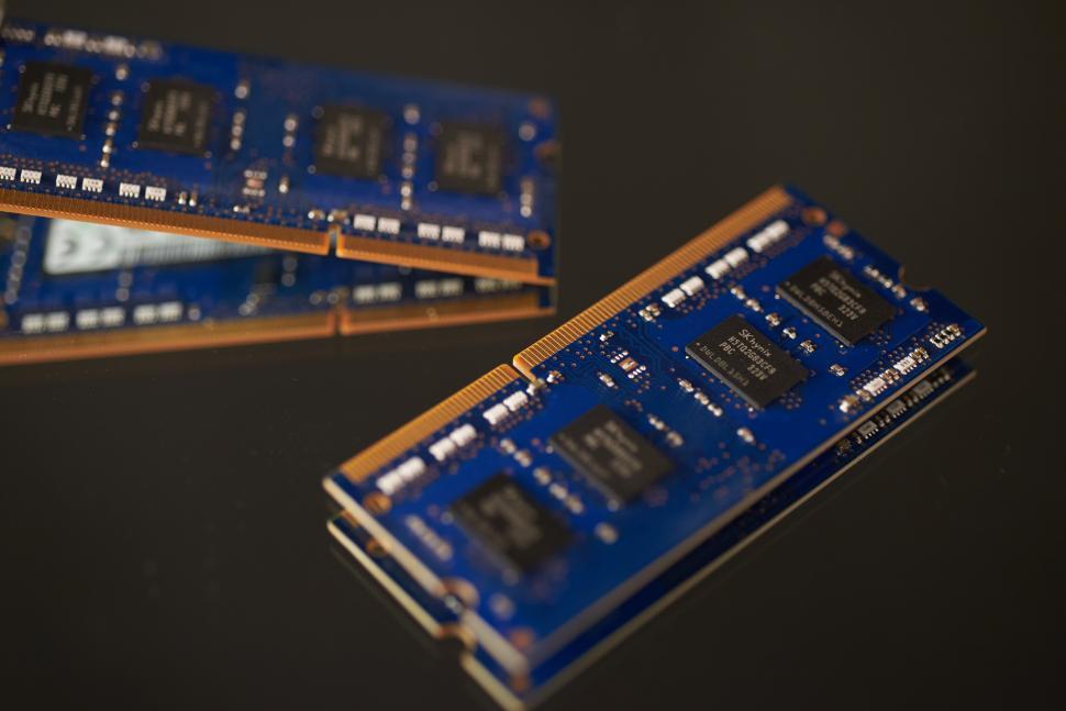 Free Image of A close up of a computer chip 