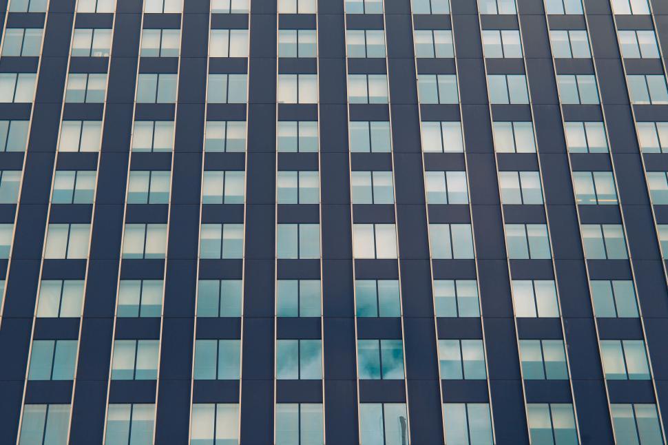 Free Image of A building with many windows 