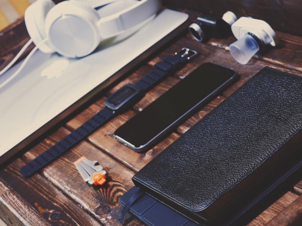 Free Image of A group of objects on a table 