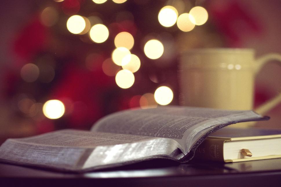 Free Image of A book and coffee cup on a table 