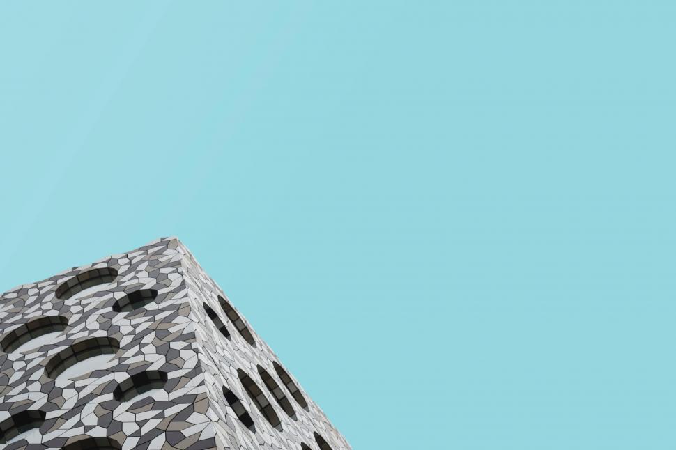 Free Image of A building with many windows 