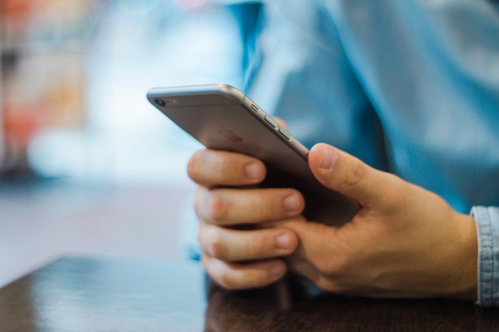 Free Image of A person holding a cellphone 