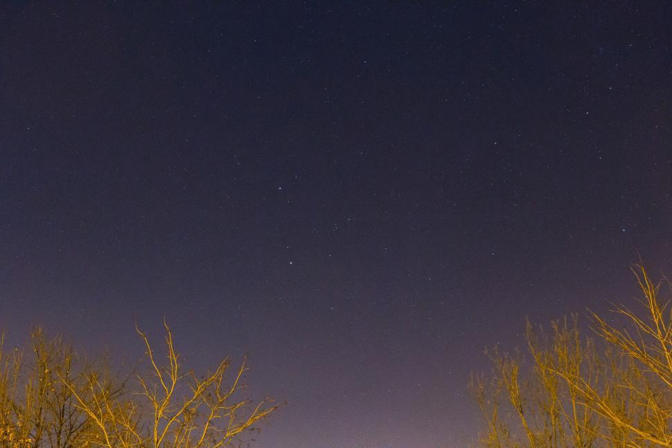Free Image of A night sky with stars 