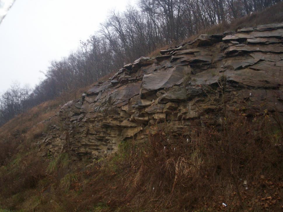 Free Image of Rock face 