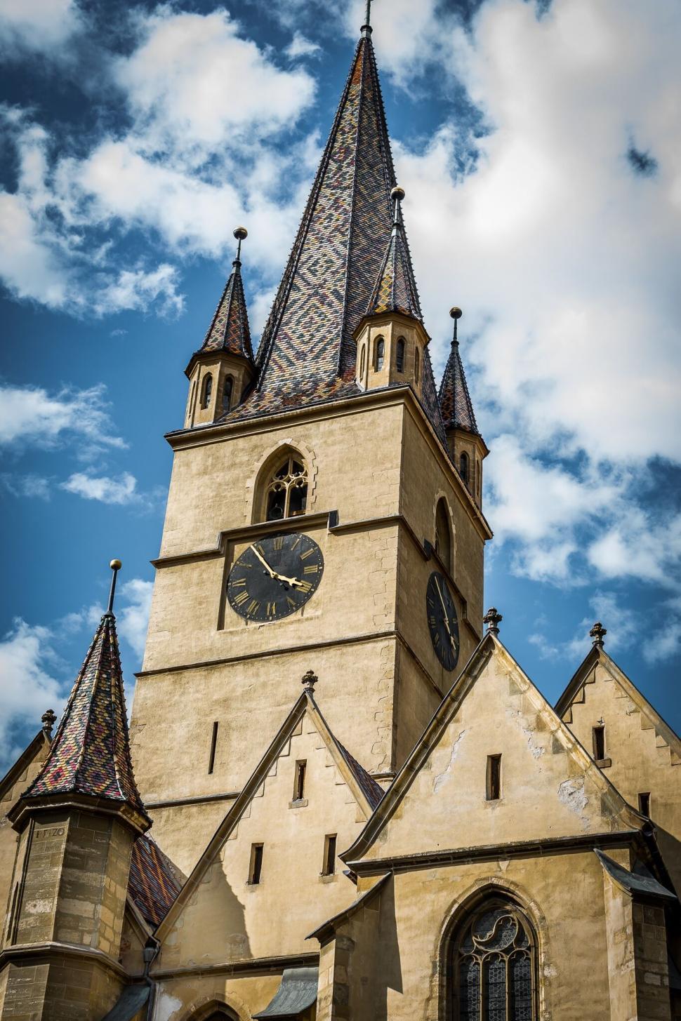 Free Image of A clock on a building 