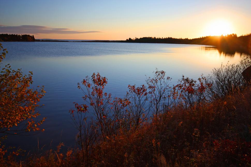 Free Image of Autumn sunrise 