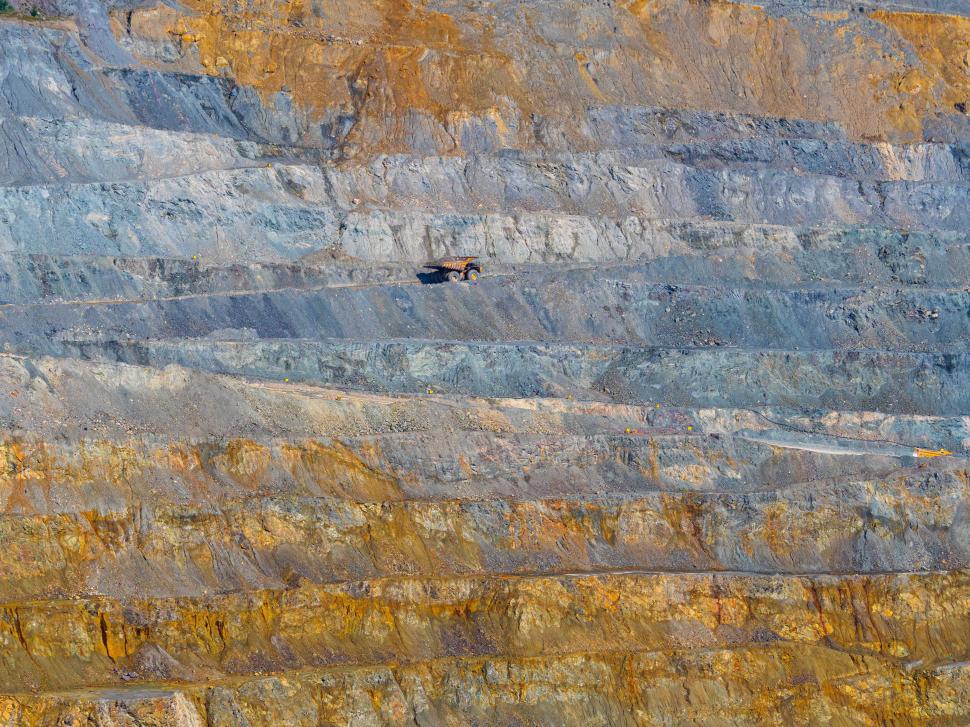 Free Image of A truck on a mountain 