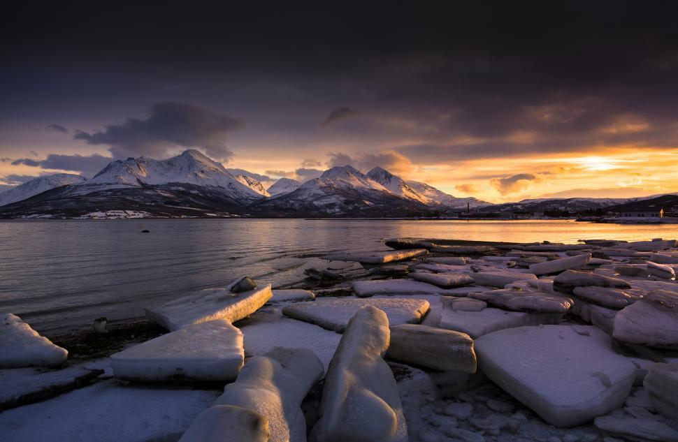 Free Image of A snowy mountains in the distance 