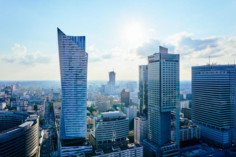 Free Image of A city with tall buildings 