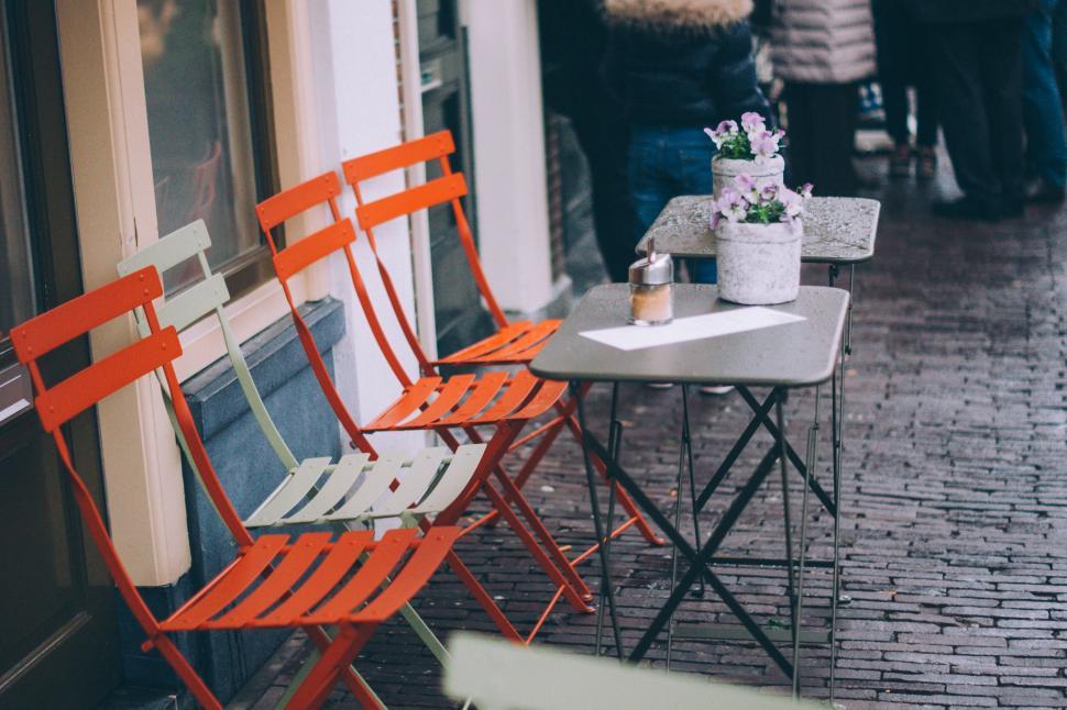 Free Image of A group of chairs and a table 