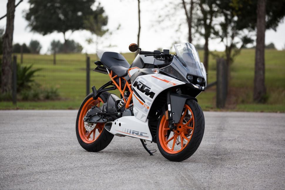 Free Image of A motorcycle parked on a road 