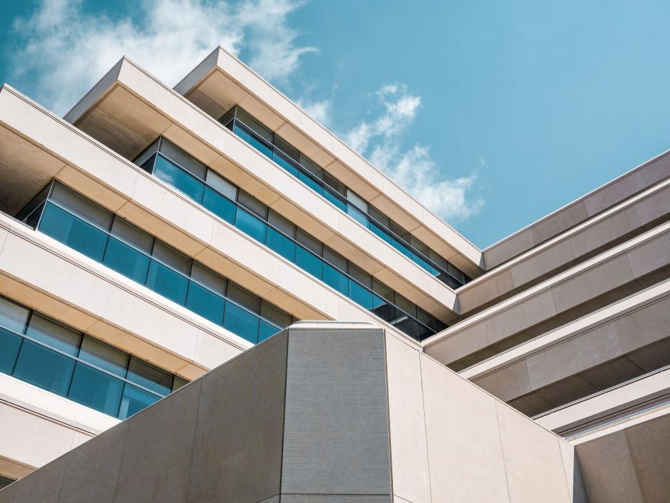 Free Image of A building with many windows 