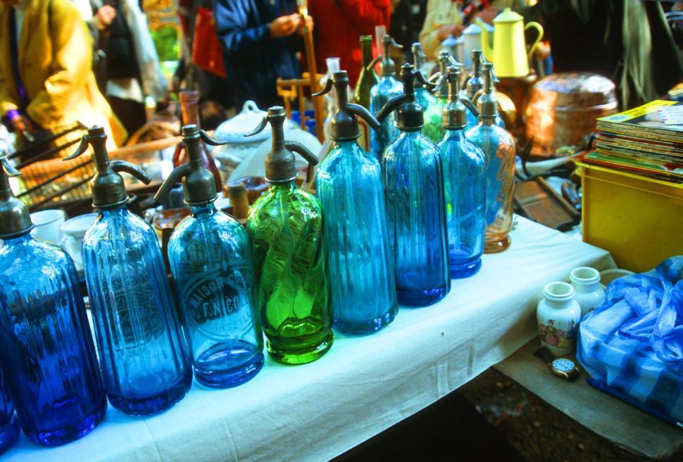 Free Image of Paris Swap Meet 