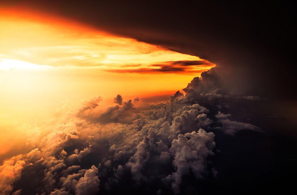 Free Image of Clouds and clouds in the sky 