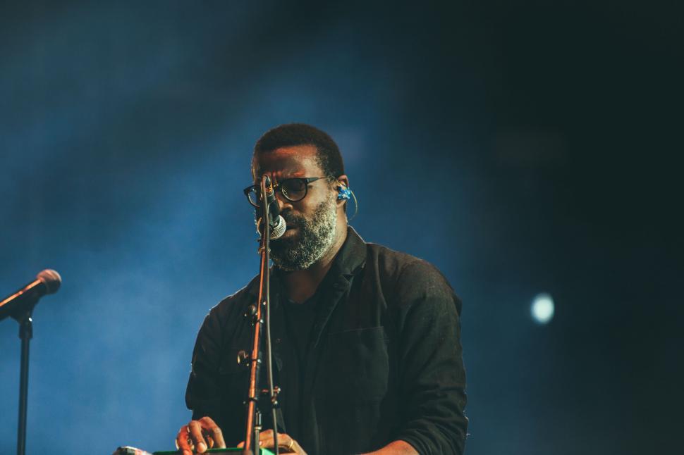 Free Image of A man playing a keyboard 