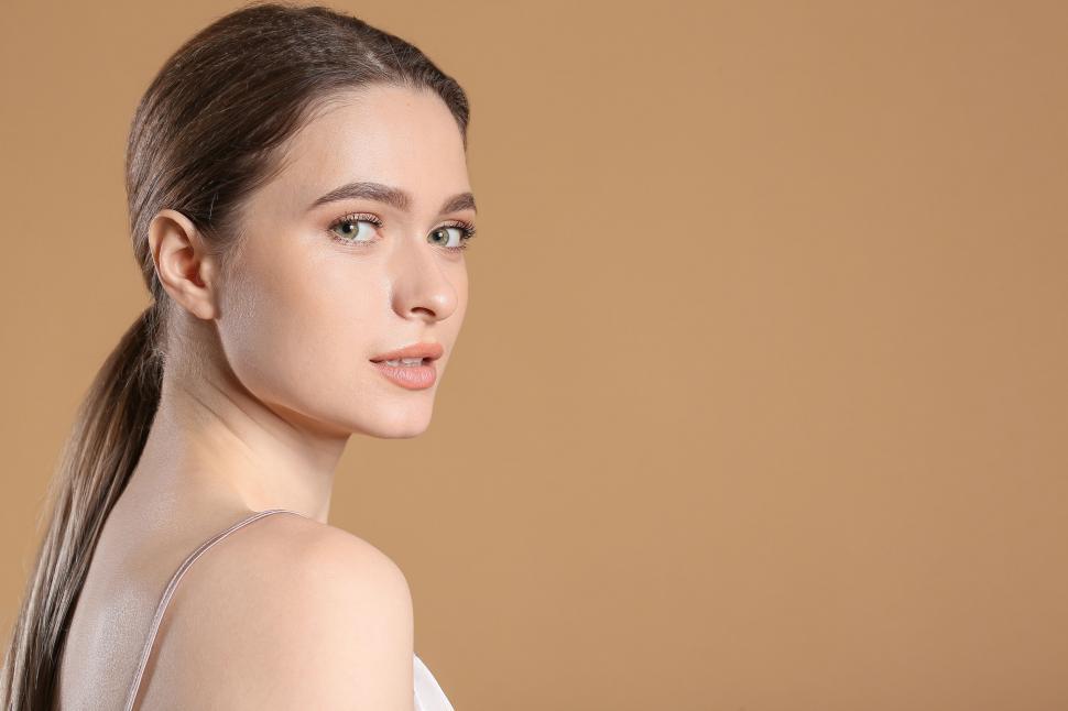 Free Image of A woman with a white dress 