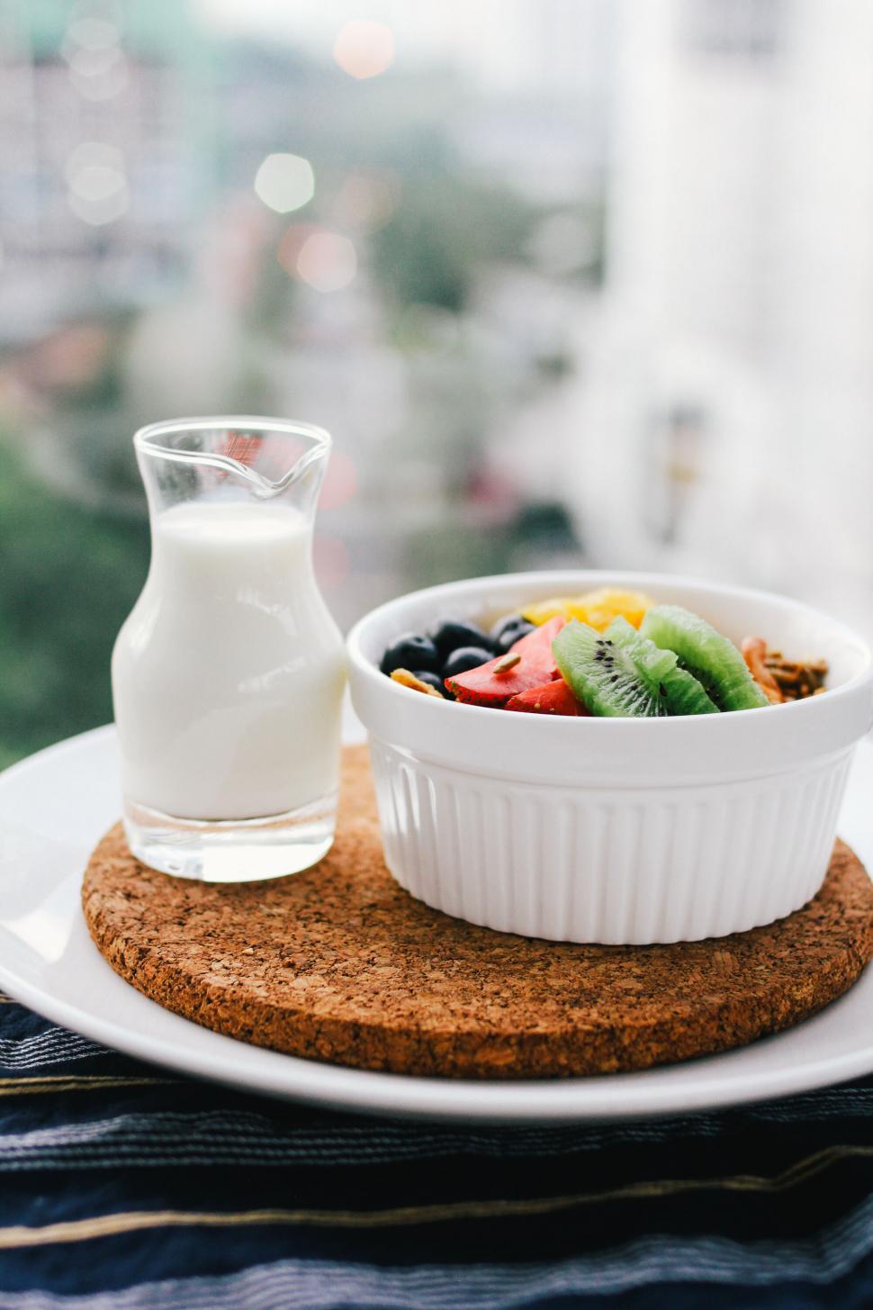 Free Image of Healthy breakfast on balcony table 