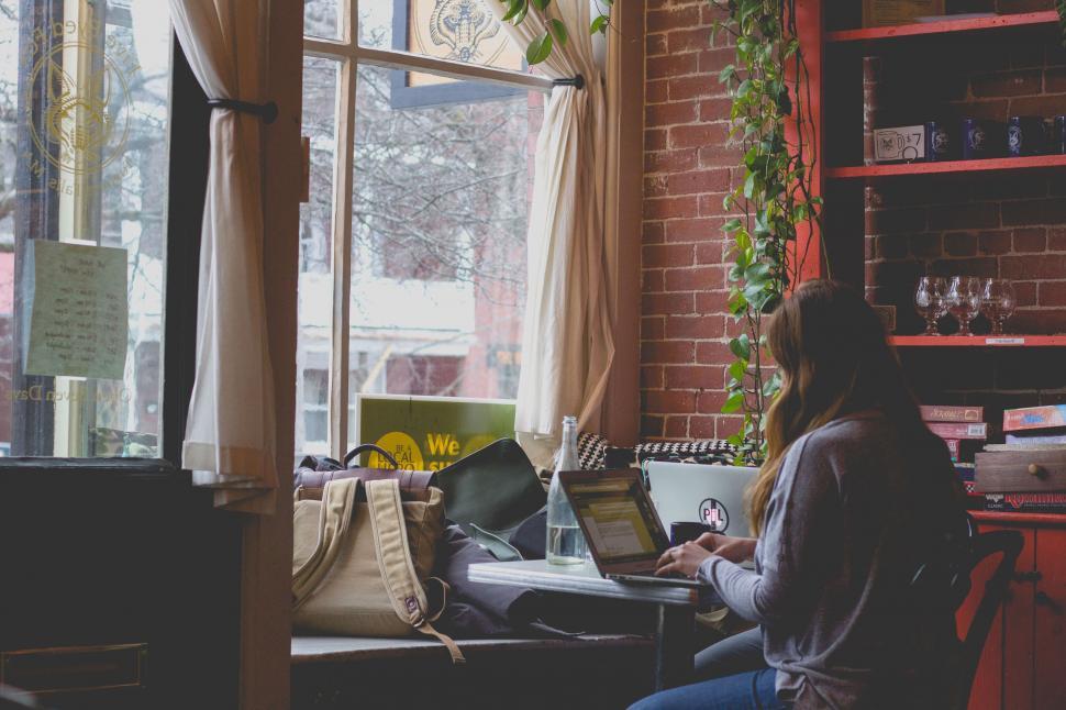 Free Image of Cozy corner of a quaint coffee shop 
