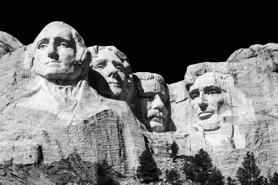 Free Image of Mount Rushmore National Memorial in sunlight 