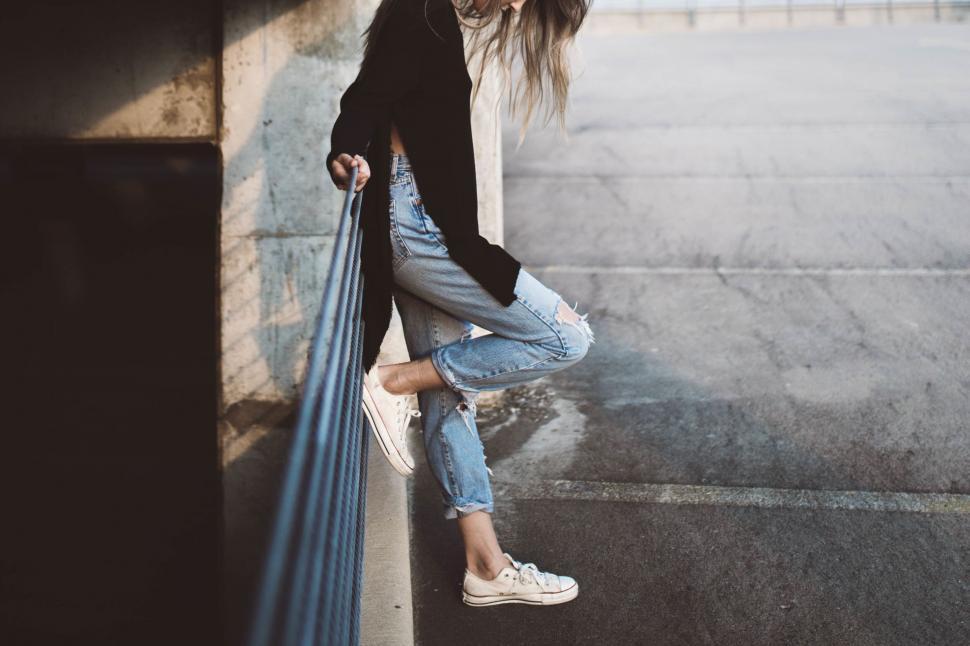 Free Image of Youthful style in an urban skate park setting 