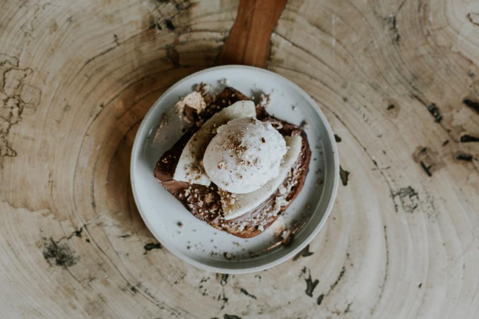 Free Image of Delectable dessert served on rustic tableware 