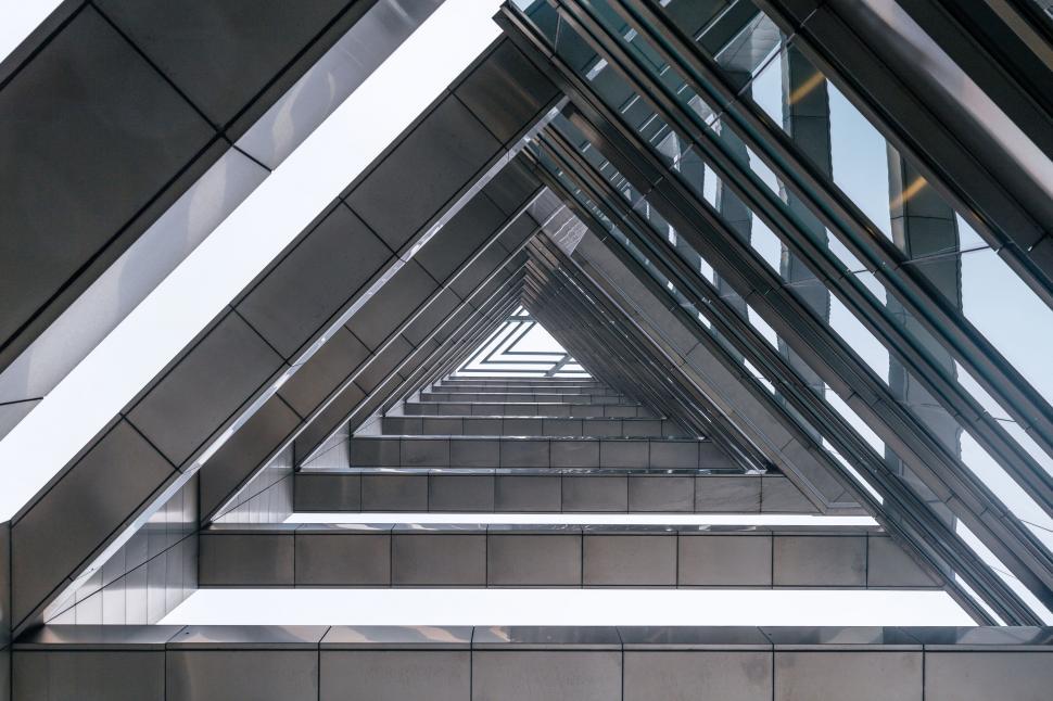 Free Image of Abstract architectural lines and patterns 