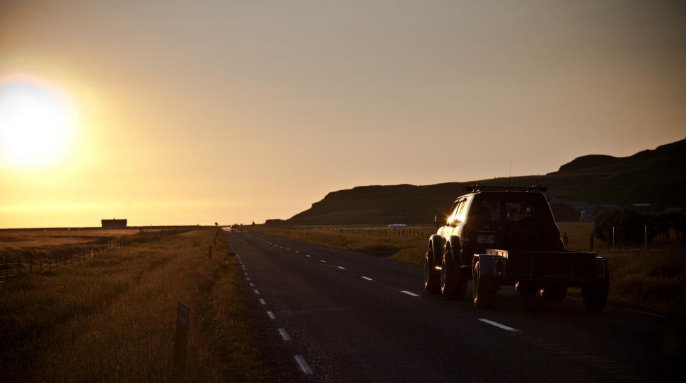 Free Image of A car on the road 