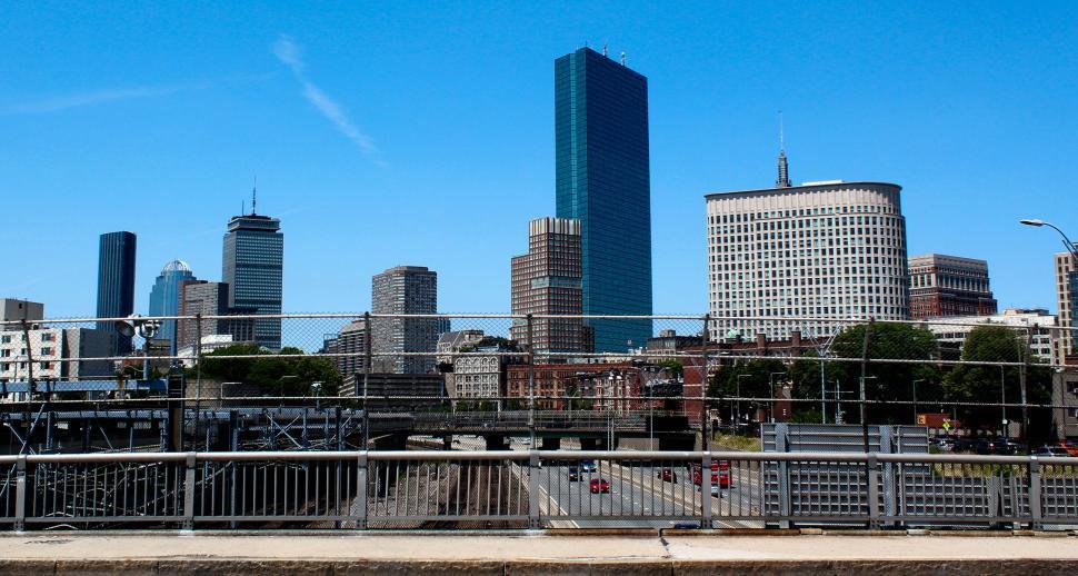 Free Image of Sunny skyline view with modern skyscrapers 