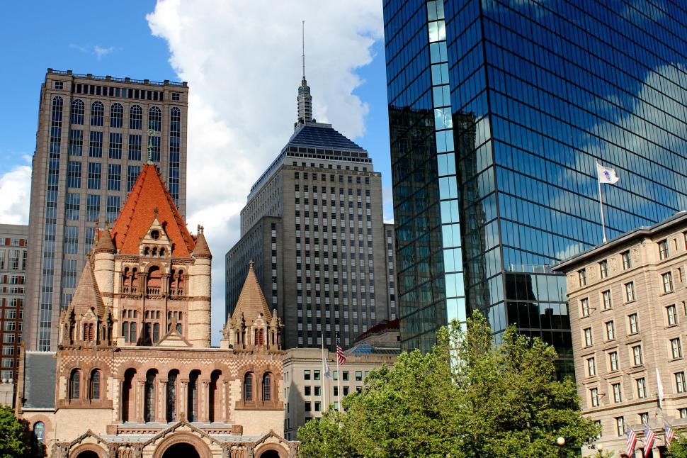 Free Image of Historic and modern architecture in harmony 