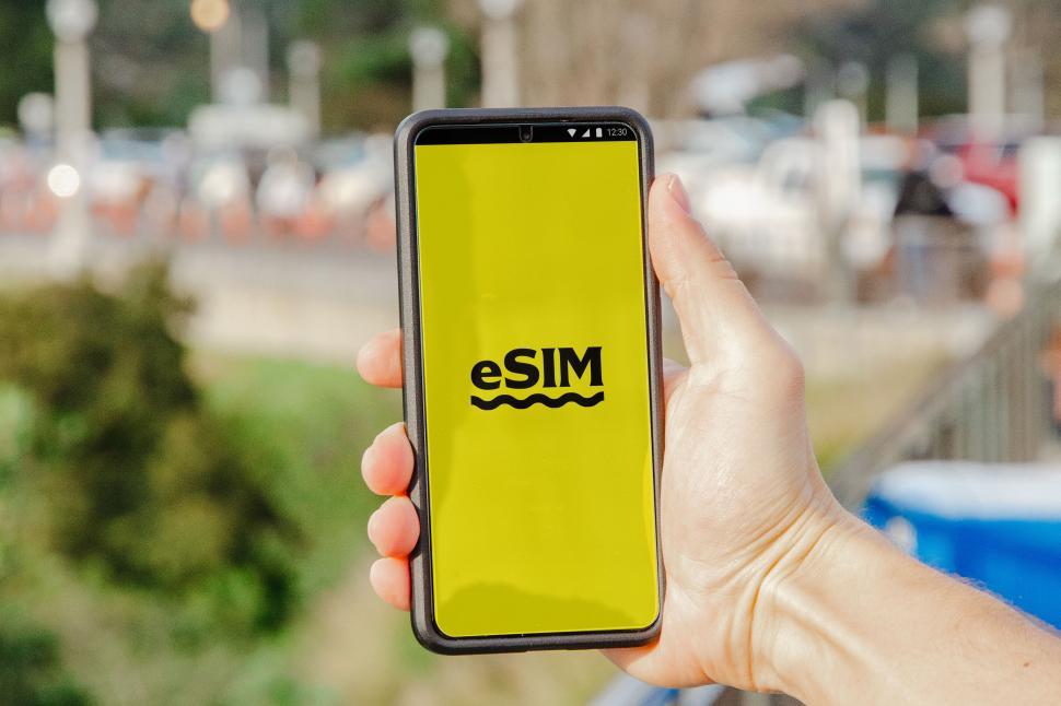 Free Image of Smartphone technology featuring eSIM capability displayed on screen  