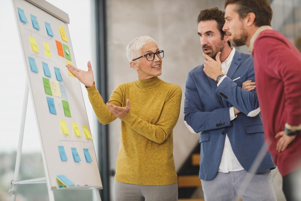 Free Image of Business team discussing project at workshop 