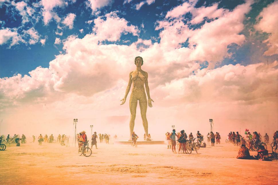 Free Image of Giant sculpture in a desert festival 