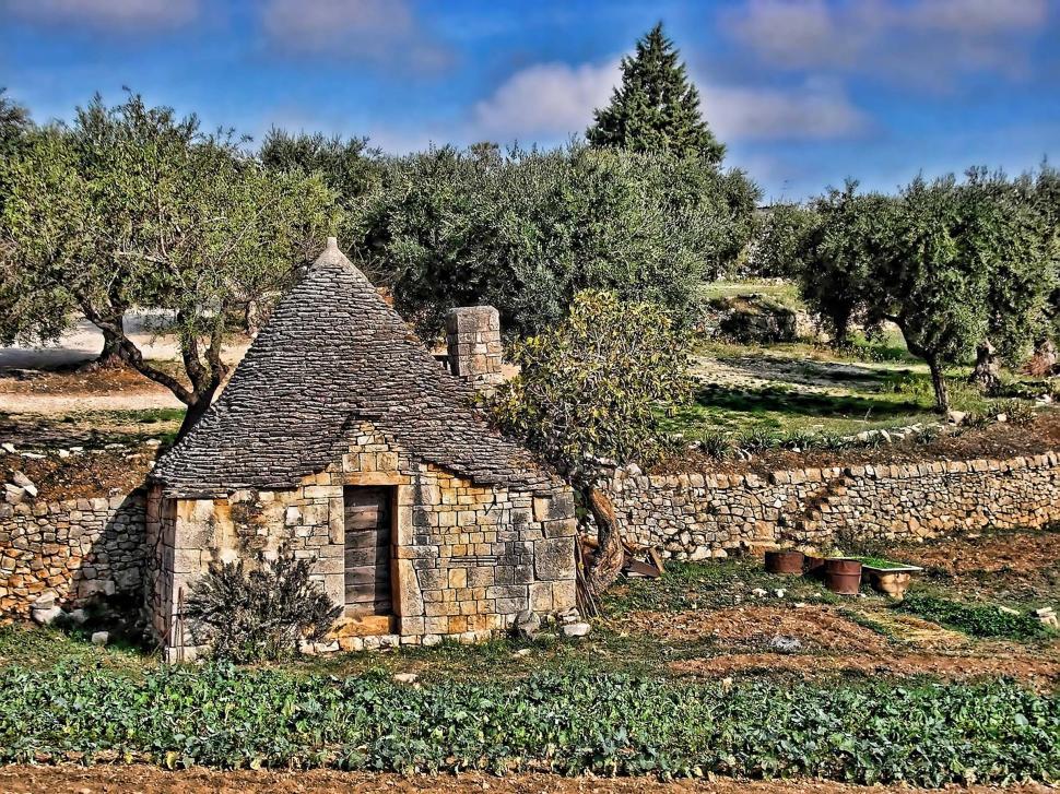 Free Image of Farm House 