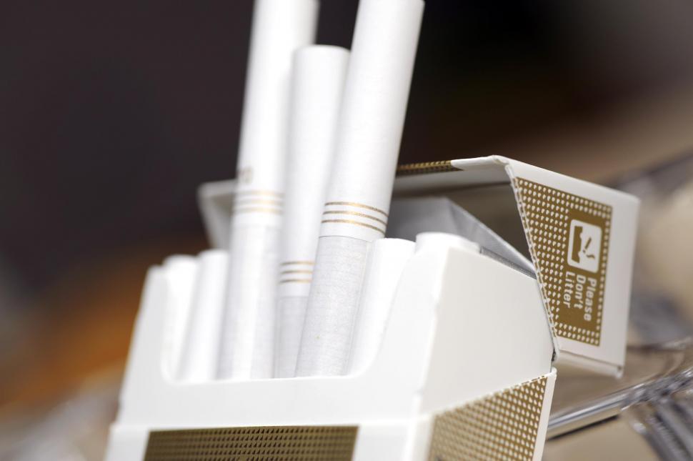 Free Image of Cigarettes 
