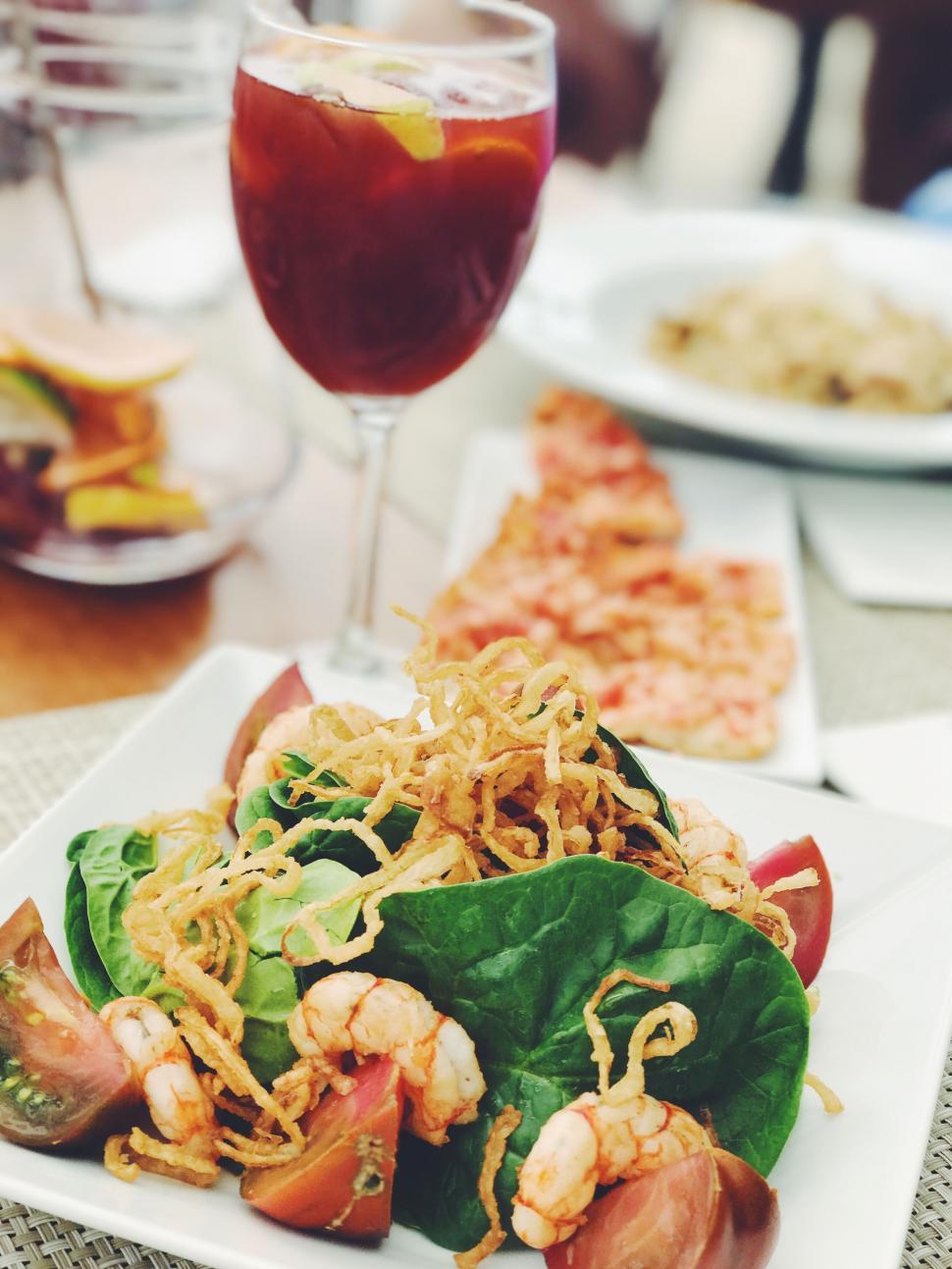 Free Image of Gourmet shrimp salad on a plate 