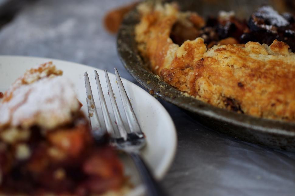 Free Image of Close-up of a homemade apple pie 