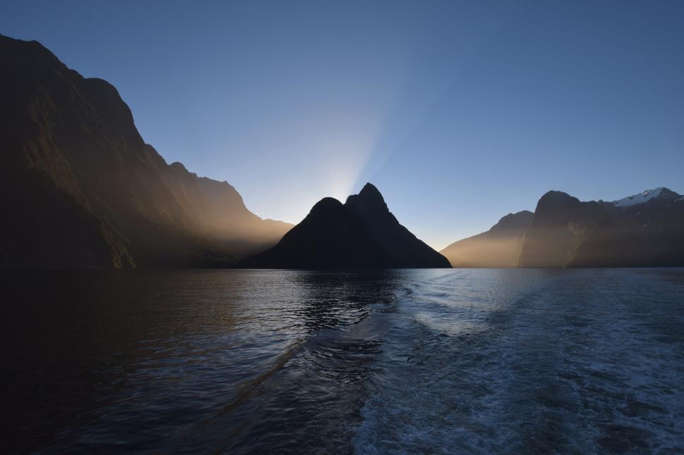 Free Image of Sunrise over Milford Sound Peaks 