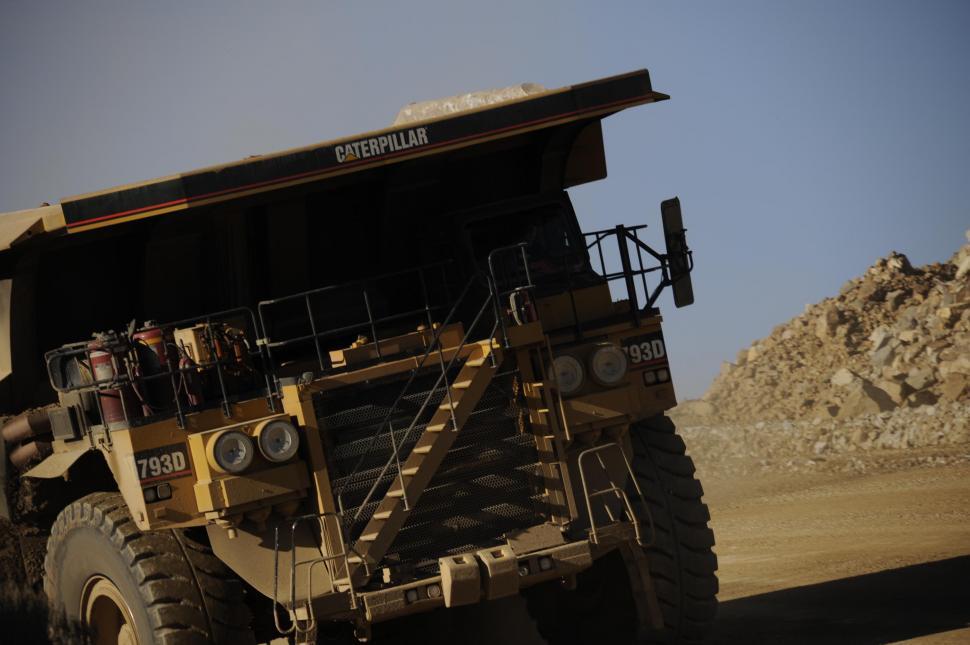 Free Image of Caterpillar mining dump truck 