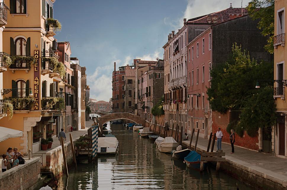 Free Image of Canal view with Venetian architecture 