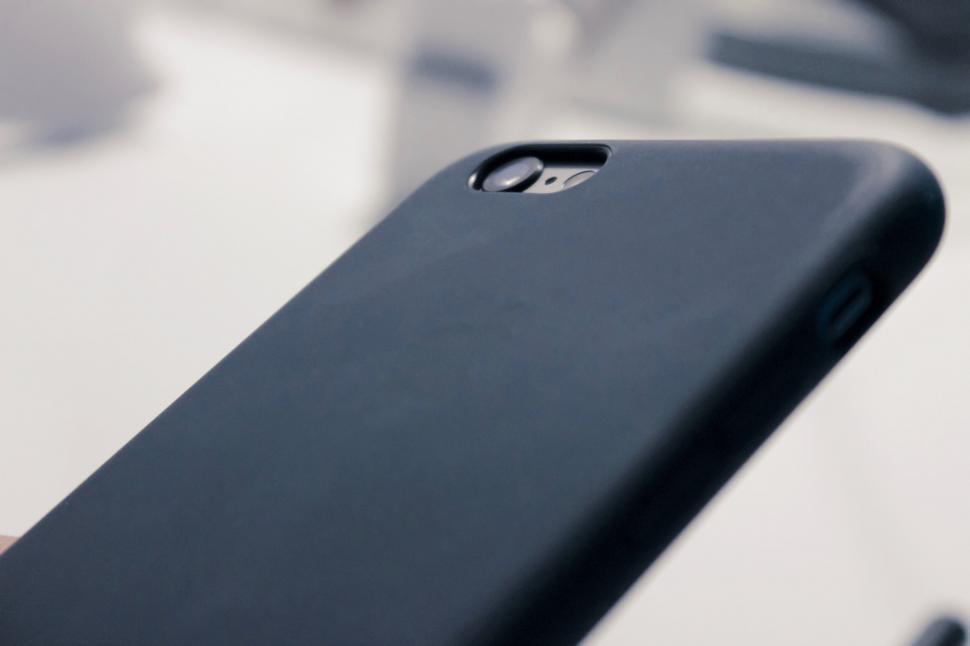 Free Image of Close-up of a smartphone in a blue case 