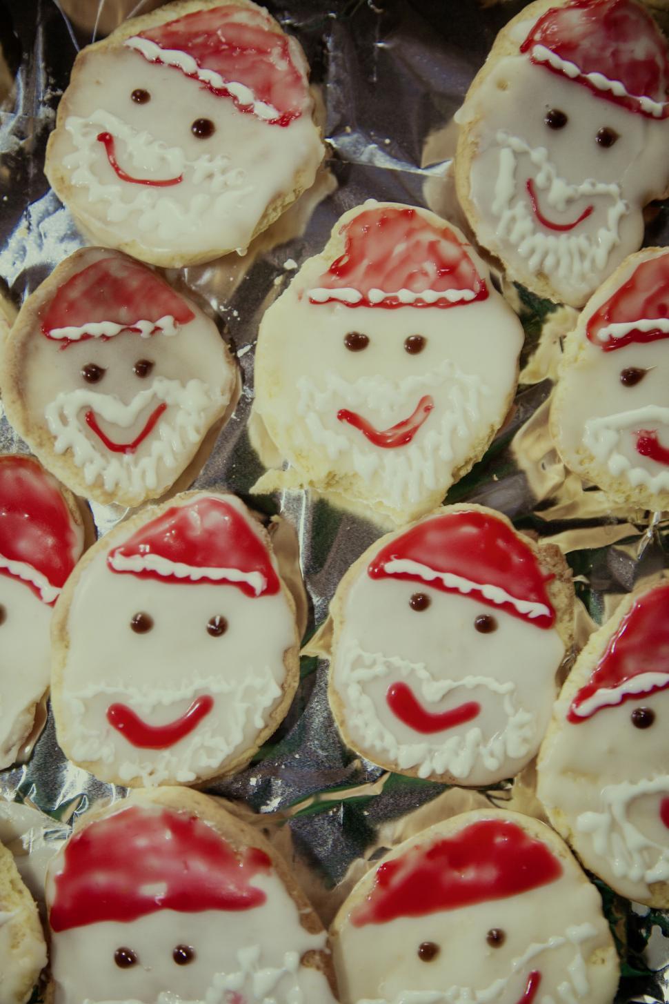 Free Image of Santa face cookies obscured by blurred image 