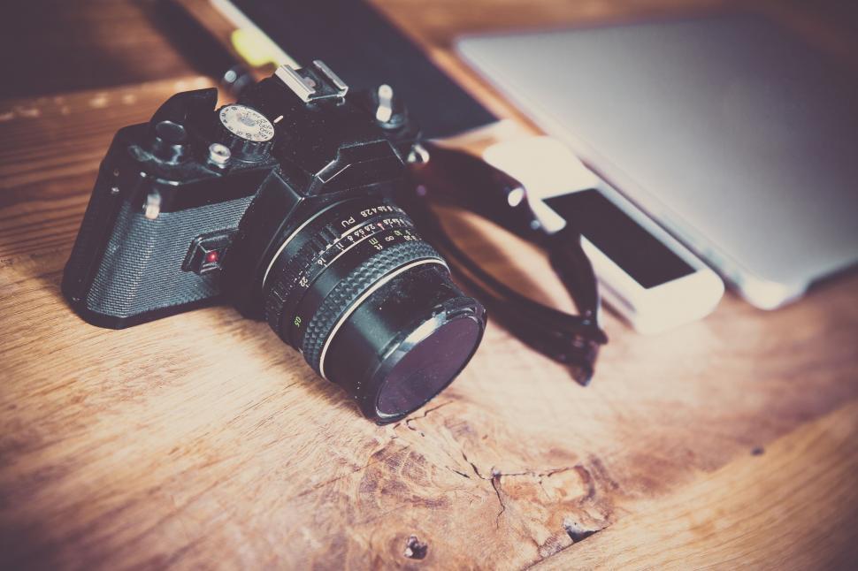 Free Image of Retro camera setup with modern tablet 