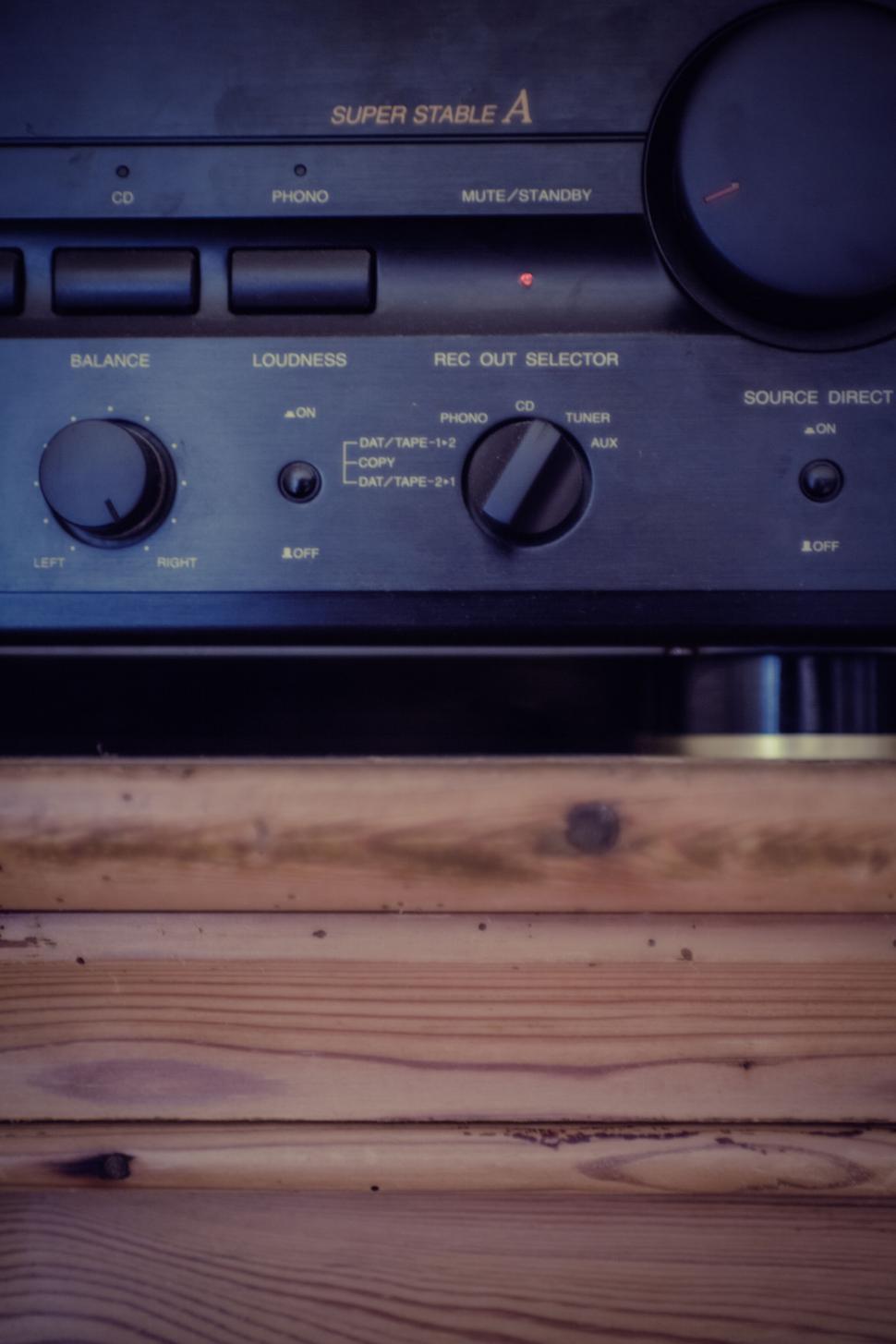 Free Image of Close-up of vintage audio equipment knobs 