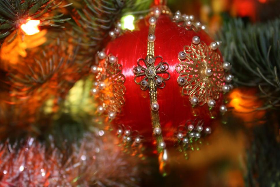 Free Image of Old-fashioned Christmas tree ornament 