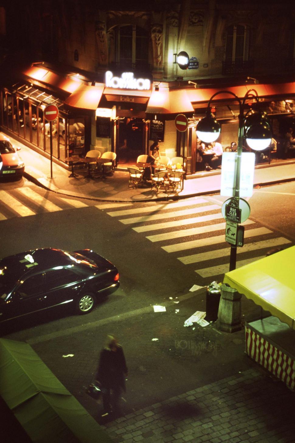 Free Image of Intersection in paris 