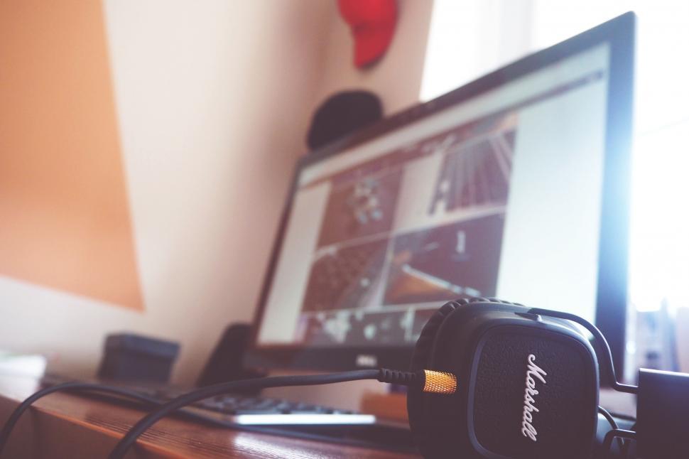 Free Image of Workplace with computer and professional headphones 