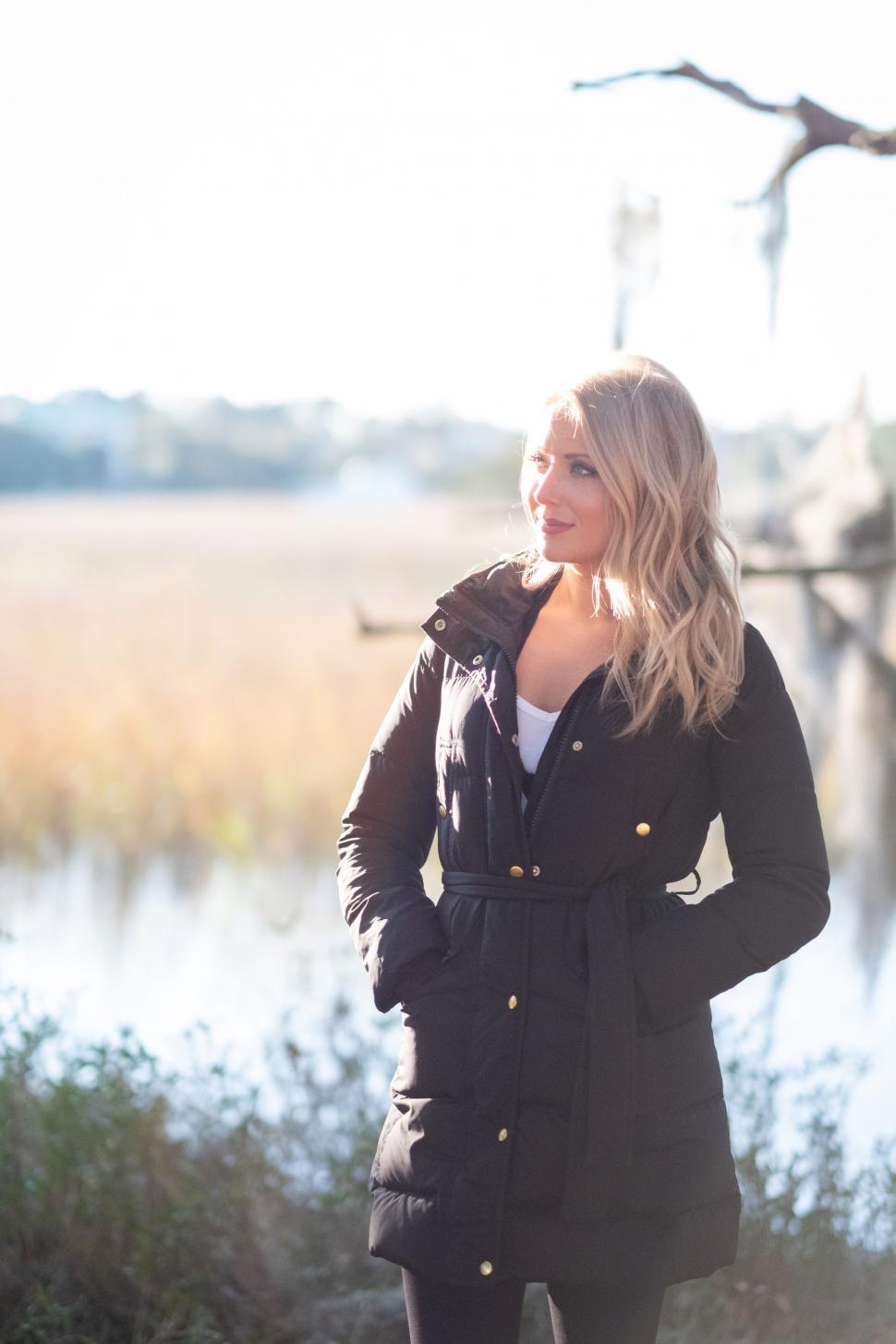 Free Image of Blonde woman enjoying a cold day 